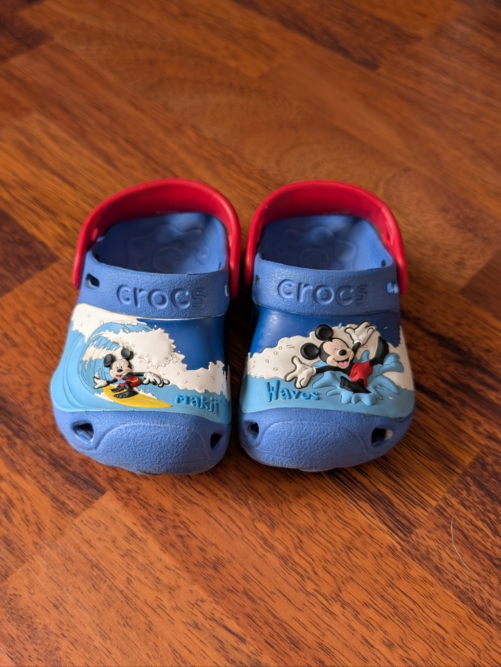 CROCS Kids Blue & Red Mickey Mouse Makin Waves Crocs